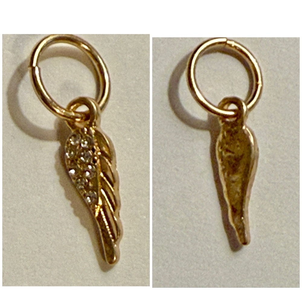 Necklace w/3 charms/pendants - 18”L necklace is 925 silver w/gold plating - Picture 5 of 11